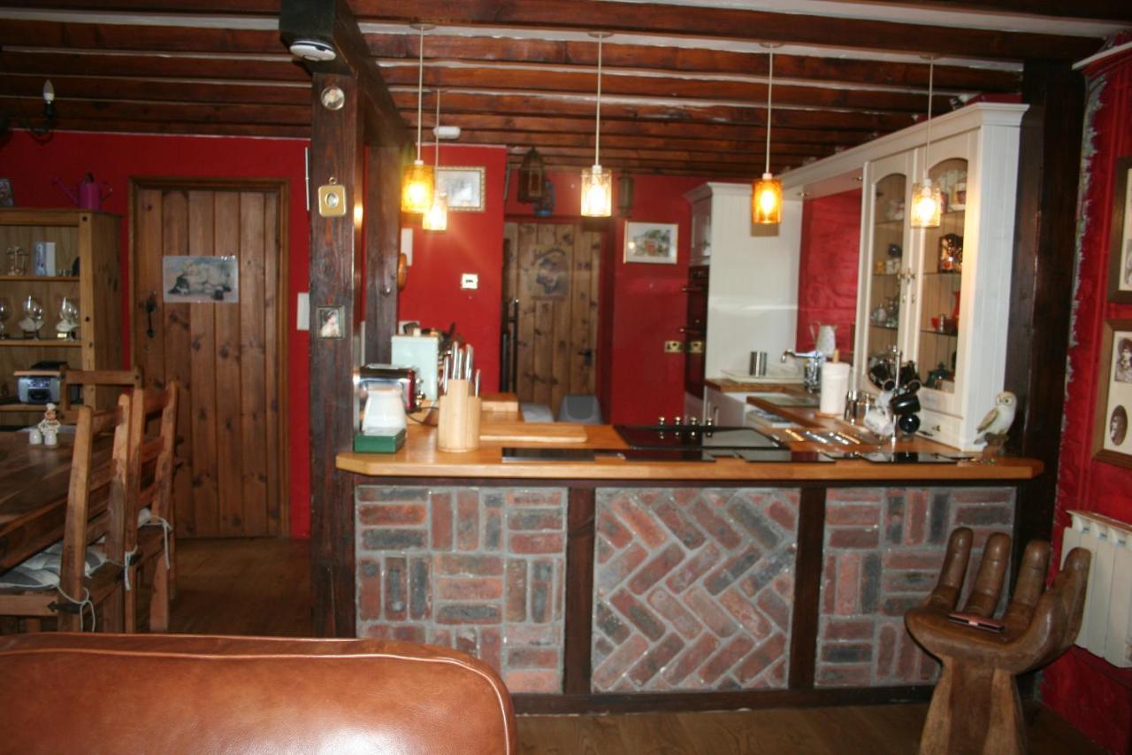 Barn Cottage - Farm Park Stay With Hot Tub Swansea Buitenkant foto
