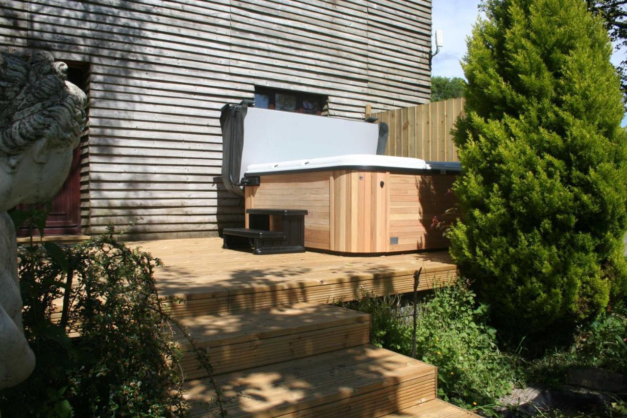 Barn Cottage - Farm Park Stay With Hot Tub Swansea Buitenkant foto